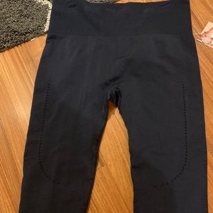 High waisted leggings